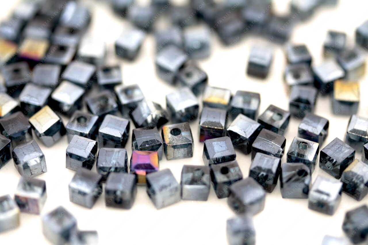Намистина Куб Hematite AB